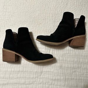 Black Nordstrom BP black suede ankle boots